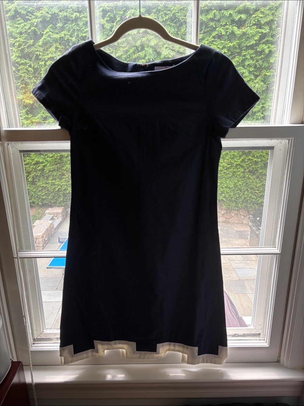 Classic CK Bradley! Navy Short-Sleeve Shift Dress with Contrast White Hem- NWT